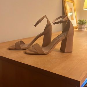 Steve Madden Chunk Heel